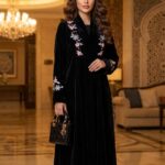 عباية قماش مخمل نص كلوش - 1031