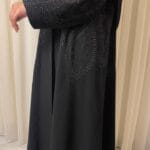 عباية كريب ملكي مطرزه